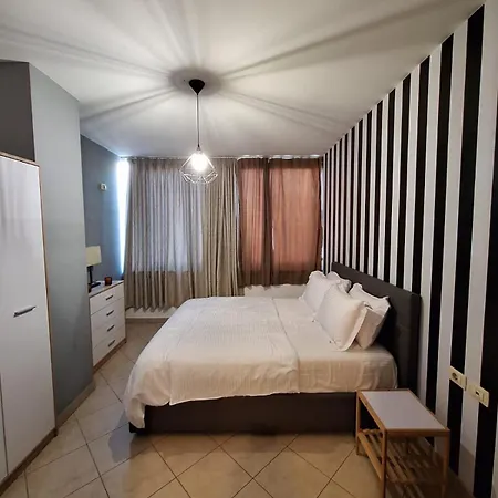 דירה Ergi's Host