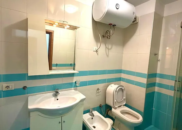 Ergi's Host تيرانا